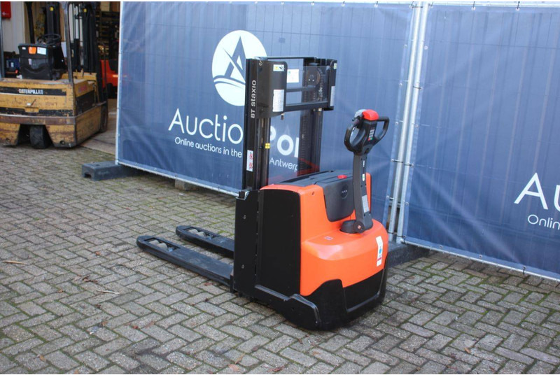 Toyota SWE200D - Штабелер: фото 3 Toyota SWE200D - Штабелер: фото 3