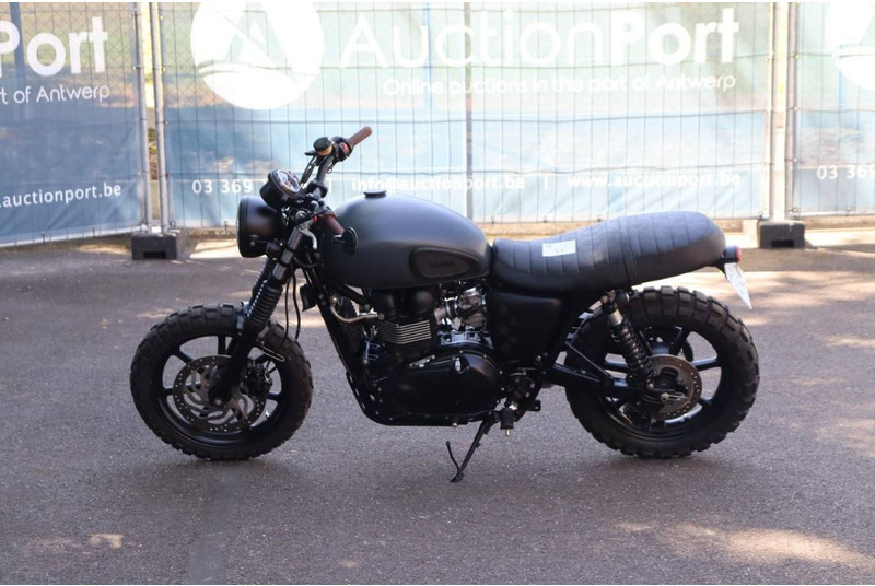 Triumph Bonneville 865 - Мотоцикл: фото 2 Triumph Bonneville 865 - Мотоцикл: фото 2