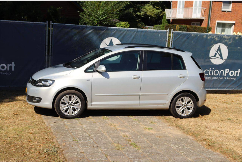 Volkswagen Golf Plus - Легковой автомобиль: фото 1 Volkswagen Golf Plus - Легковой автомобиль: фото 1