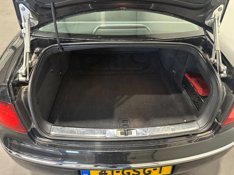 Volkswagen Phaeton 3.0 TDI - Седан: фото 5 Volkswagen Phaeton 3.0 TDI - Седан: фото 5