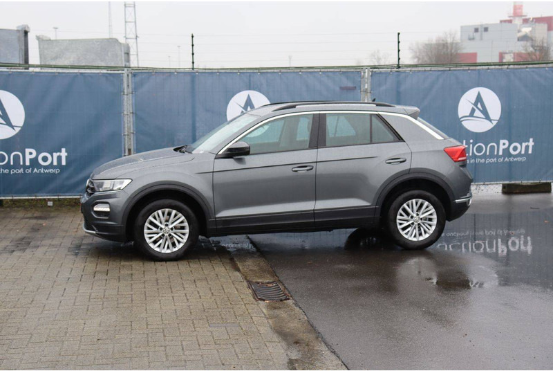 Volkswagen T-Roc - Внедорожник: фото 1 Volkswagen T-Roc - Внедорожник: фото 1