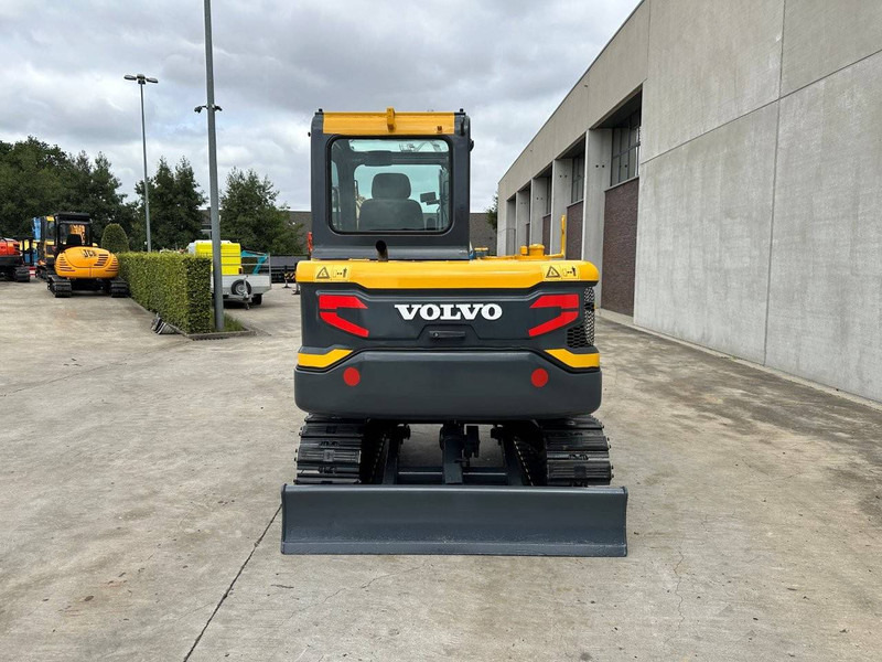 Volvo EC55D - Гусеничный экскаватор: фото 5 Volvo EC55D - Гусеничный экскаватор: фото 5