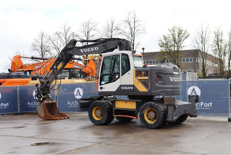 Volvo EWR150E - Колёсный экскаватор: фото 3 Volvo EWR150E - Колёсный экскаватор: фото 3