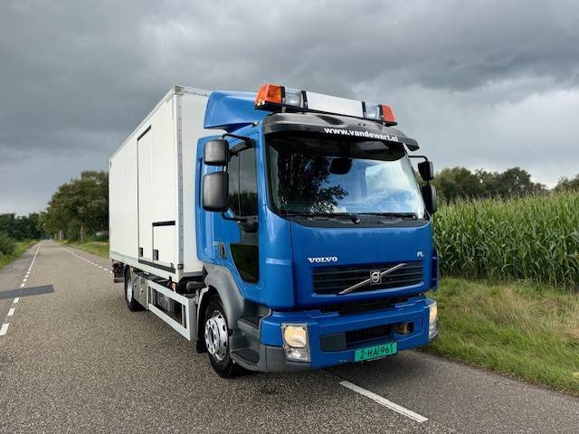 Volvo FL280 - Фургон с закрытым кузовом: фото 4 Volvo FL280 - Фургон с закрытым кузовом: фото 4