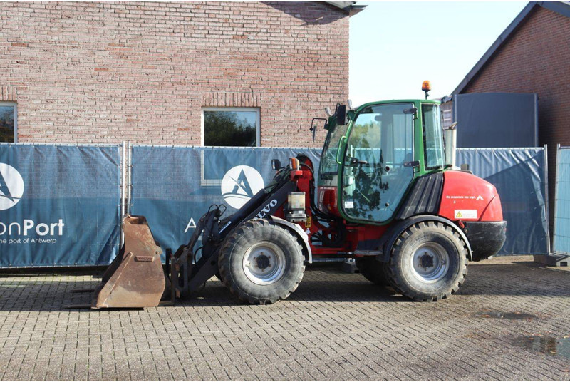 Volvo L25B-P - Колёсный погрузчик: фото 1 Volvo L25B-P - Колёсный погрузчик: фото 1