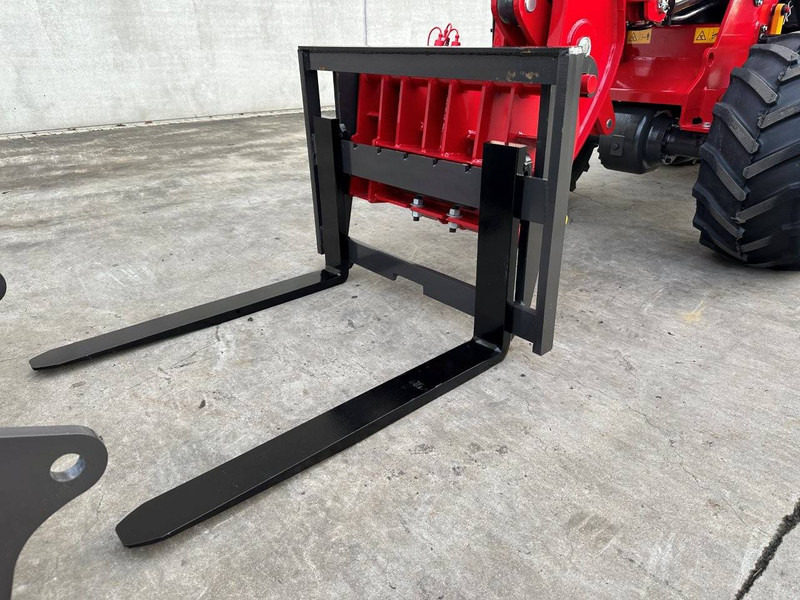 Новый Колёсный погрузчик WOLF Mini 780HT: фото 11 Новый Колёсный погрузчик WOLF Mini 780HT: фото 11