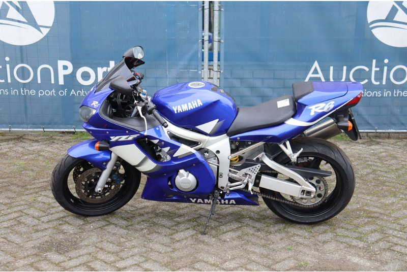 Yamaha YZF-R6 - Мотоцикл: фото 2 Yamaha YZF-R6 - Мотоцикл: фото 2