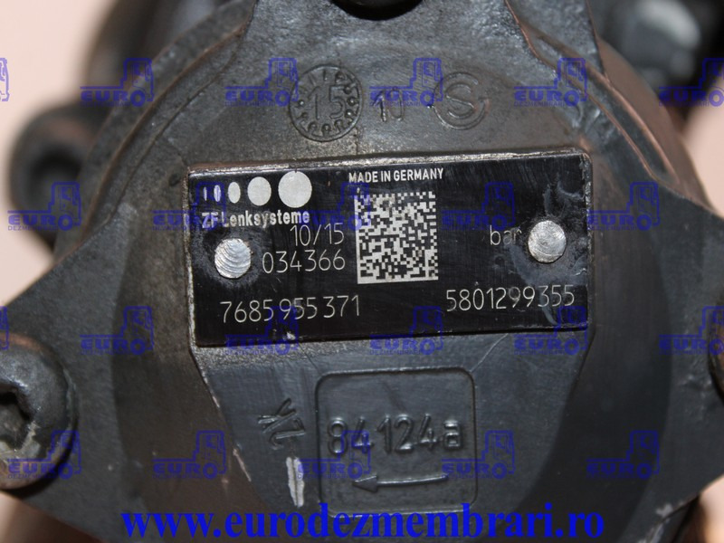 COMPRESOR AER + POMPA SERVODIRECTIE IVECO CURSOR 11 504293730, 5801299355 - Пневмокомпрессор для Грузовиков: фото 2 COMPRESOR AER + POMPA SERVODIRECTIE IVECO CURSOR 11 504293730, 5801299355 - Пневмокомпрессор для Грузовиков: фото 2