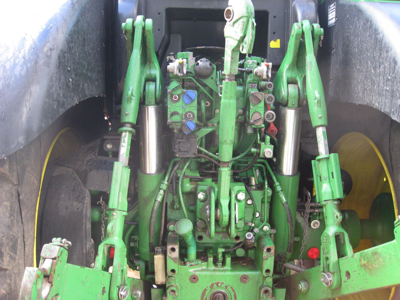 John Deere 6210R AUTOPOWER - Трактор: фото 2 John Deere 6210R AUTOPOWER - Трактор: фото 2