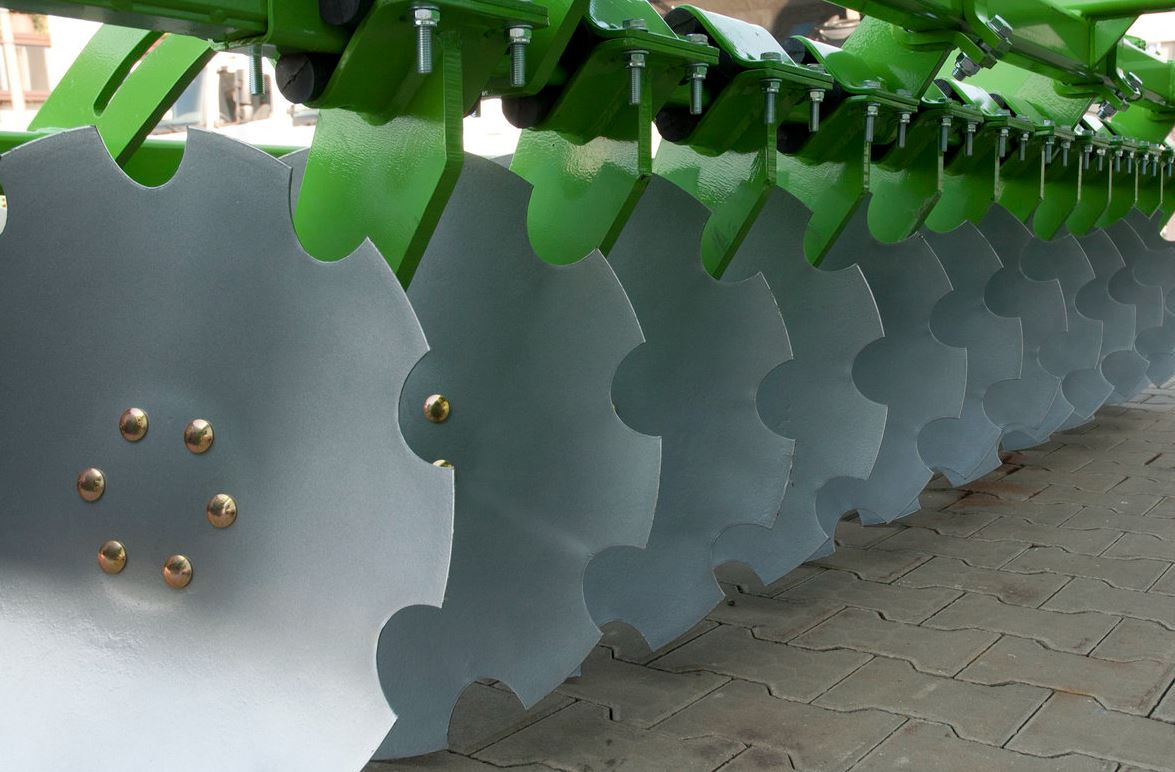 BOMET Brony talerzowe 3m / Kurzscheibeneggen/ Compact disc harrows/ Навесные дисковые компактные бороны - Дисковая борона: фото 5 BOMET Brony talerzowe 3m / Kurzscheibeneggen/ Compact disc harrows/ Навесные дисковые компактные бороны - Дисковая борона: фото 5