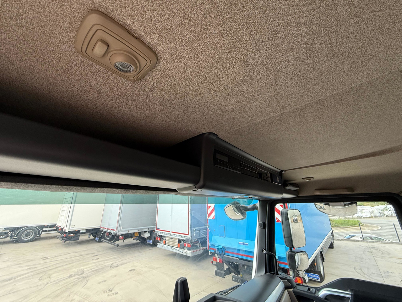 Грузовик с закрытым кузовом MAN 12.220 BL TGL E6 (Van): фото 7 Грузовик с закрытым кузовом MAN 12.220 BL TGL E6 (Van): фото 7