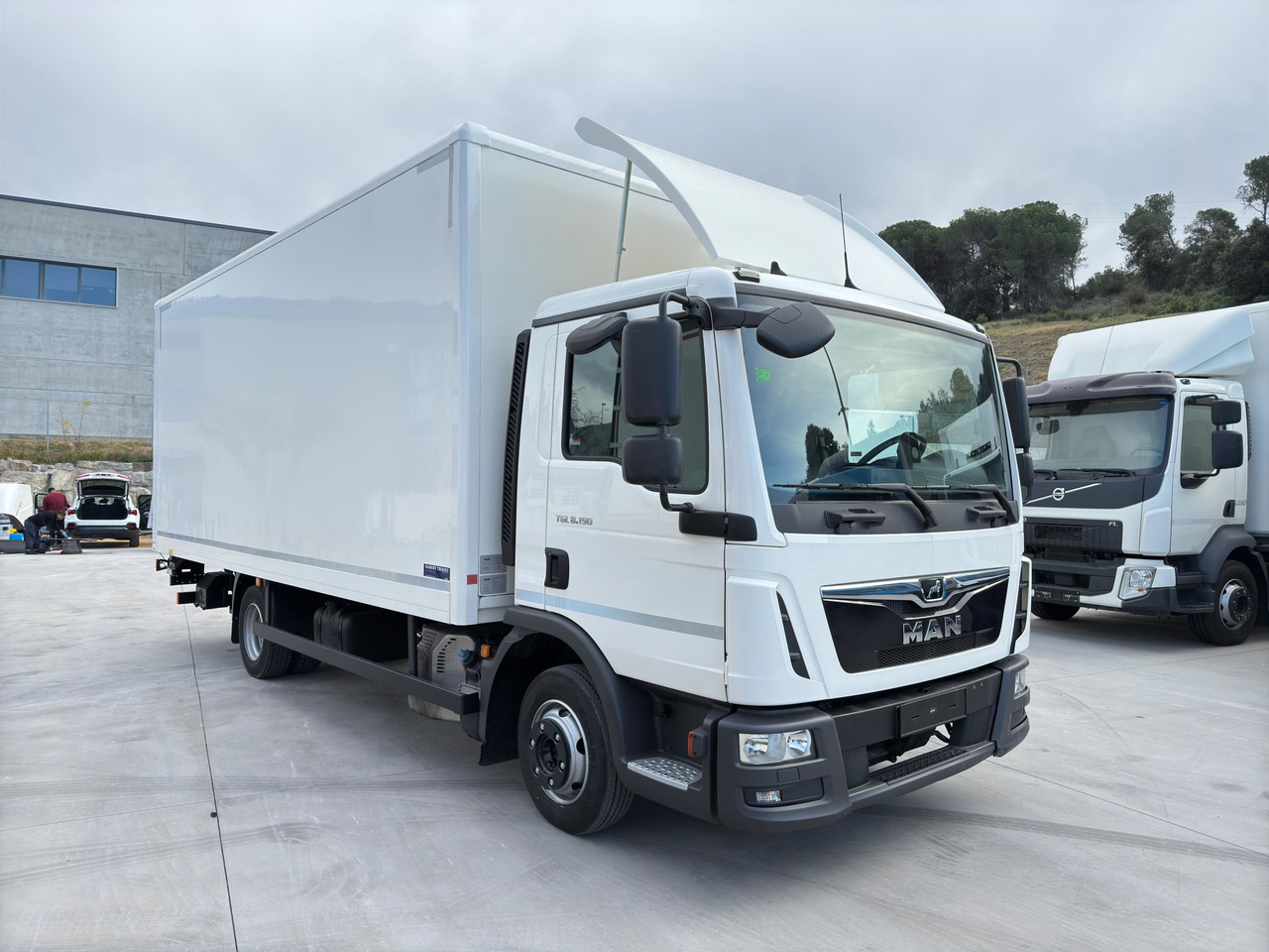 MAN 8.190 TGL E6 (VAN) - Грузовик с закрытым кузовом: фото 2 MAN 8.190 TGL E6 (VAN) - Грузовик с закрытым кузовом: фото 2