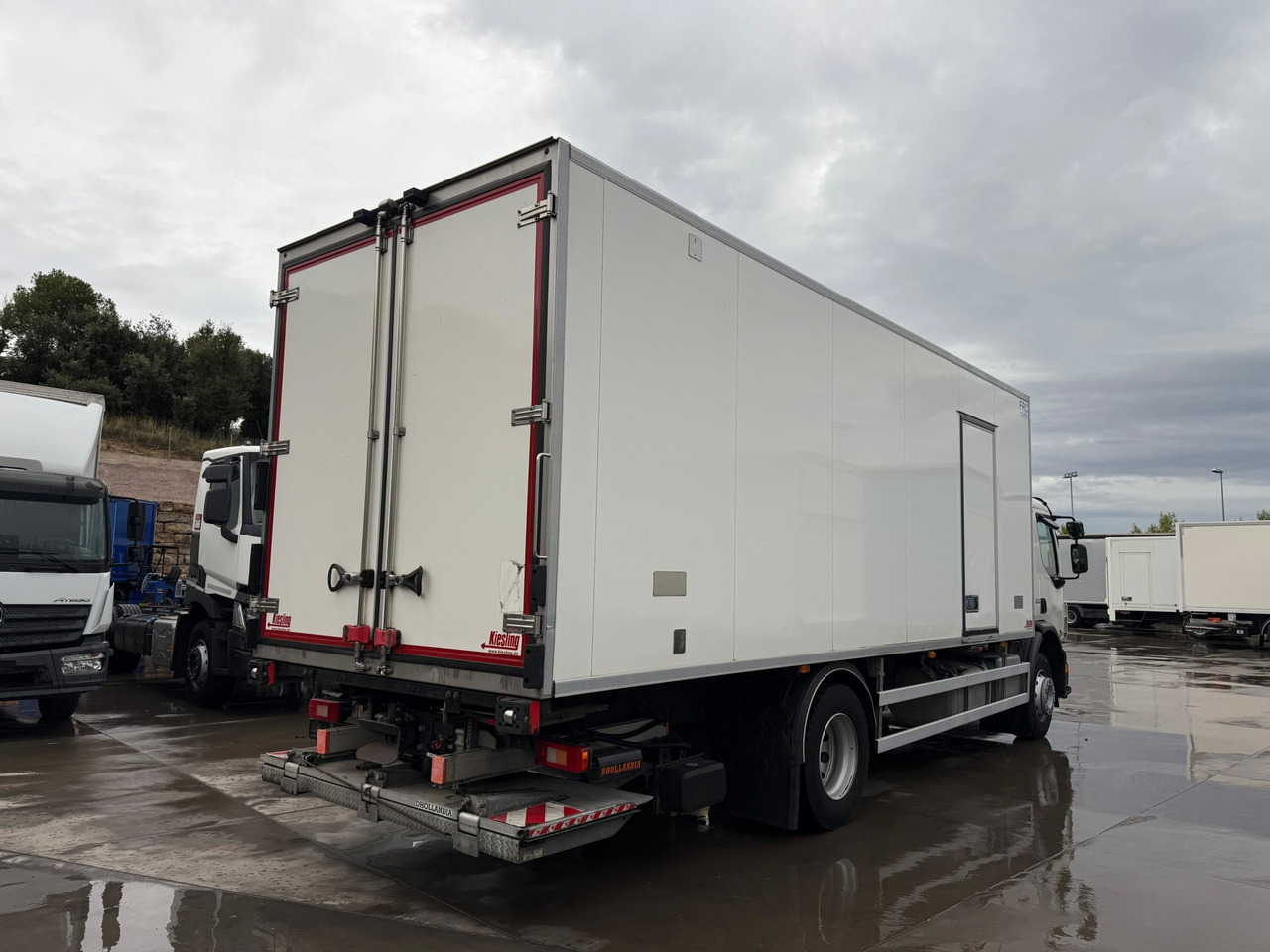 VOLVO FE320 E6 (Refrigerator) - Рефрижератор: фото 4 VOLVO FE320 E6 (Refrigerator) - Рефрижератор: фото 4