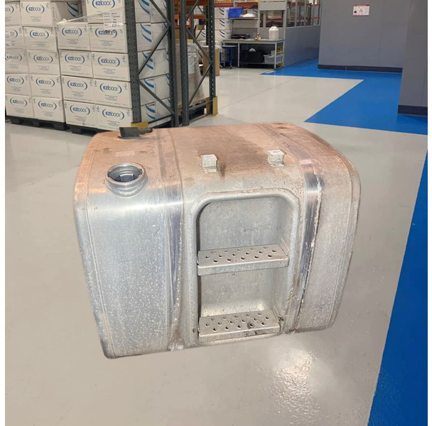 Iveco - Топливный бак: фото 1 Iveco - Топливный бак: фото 1