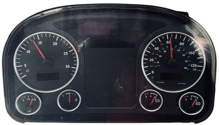 MAN TGX - Приборная панель: фото 1 MAN TGX - Приборная панель: фото 1