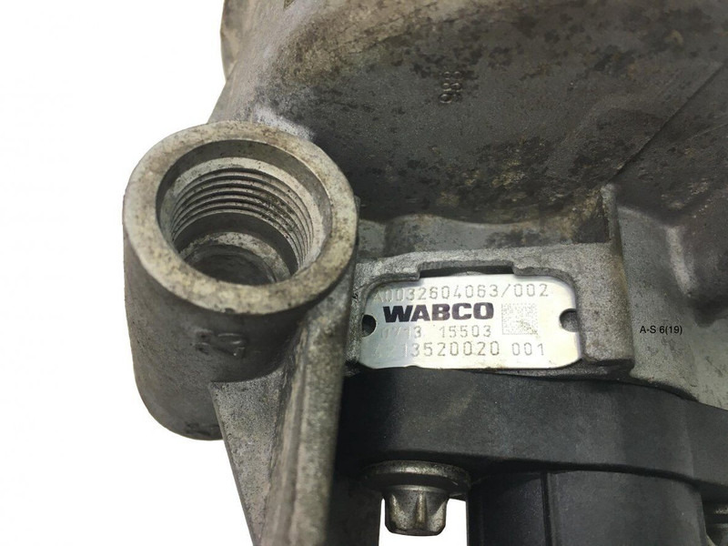 Mercedes-Benz  - Коробка передач: фото 2 Mercedes-Benz  - Коробка передач: фото 2