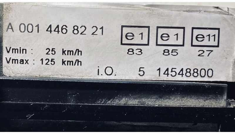 Mercedes-Benz - Приборная панель: фото 2 Mercedes-Benz - Приборная панель: фото 2