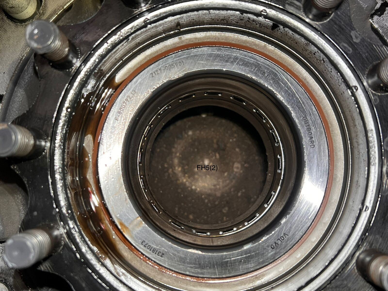 Volvo FH5/Aero - Ступица: фото 3 Volvo FH5/Aero - Ступица: фото 3