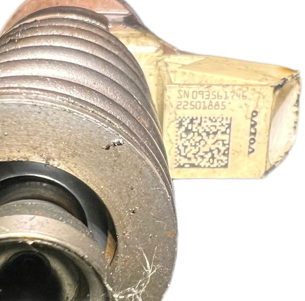 Volvo  - Топливный фильтр: фото 3 Volvo  - Топливный фильтр: фото 3