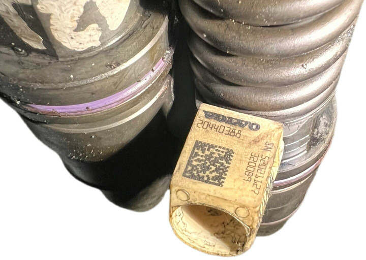 Volvo  - Топливный фильтр: фото 5 Volvo  - Топливный фильтр: фото 5