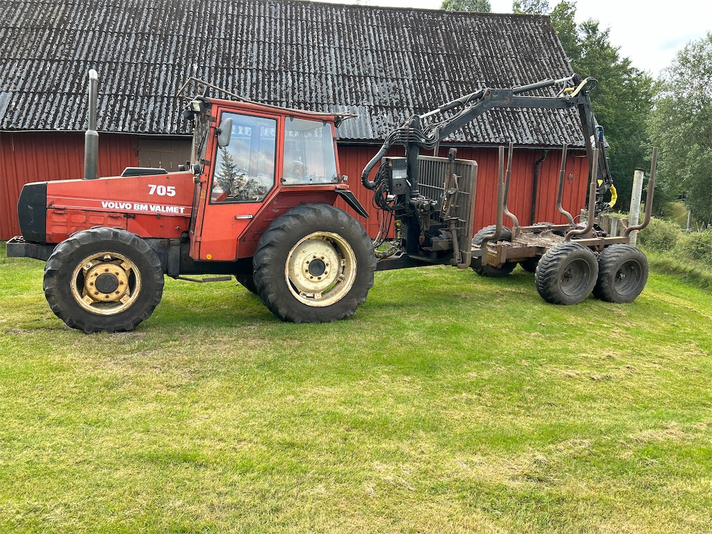 BM VOLVO-VALMET 705-4 MED SKOGSVAGN - Трактор: фото 2 BM VOLVO-VALMET 705-4 MED SKOGSVAGN - Трактор: фото 2