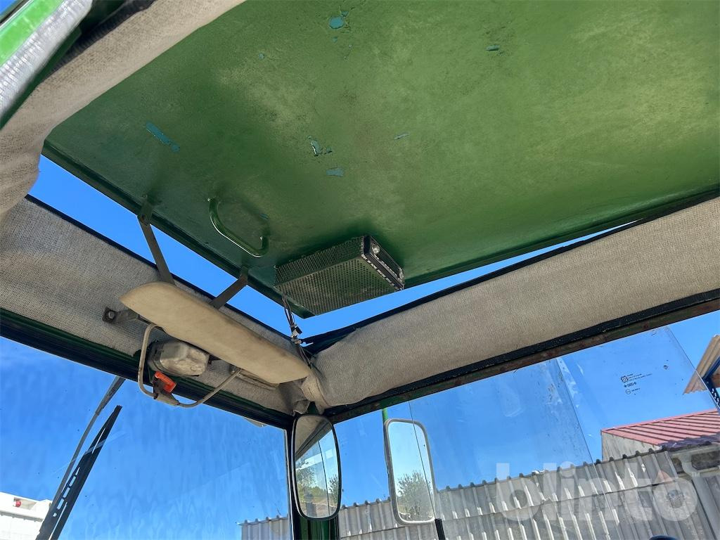 Трактор Deutz Intrac 2002 A: фото 28 Трактор Deutz Intrac 2002 A: фото 28