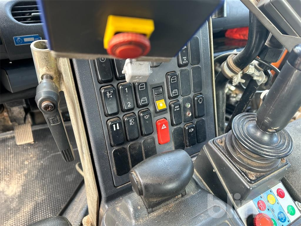 Грузовик Unimog U 300 mit MULAG Ausleger 2010: фото 37