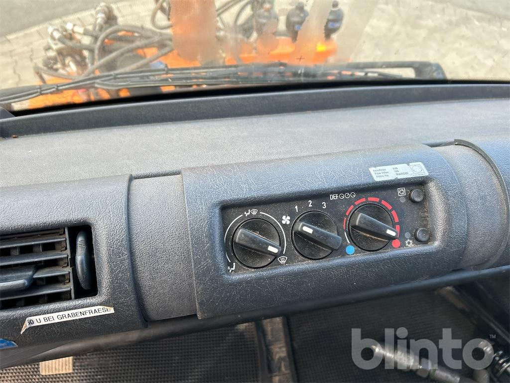 Грузовик Unimog U 300 mit MULAG Ausleger 2010: фото 45