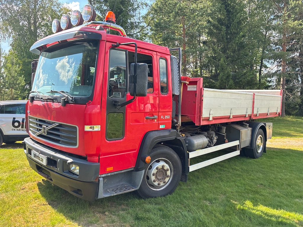 VOLVO FL6 4*2 - Грузовик: фото 1 VOLVO FL6 4*2 - Грузовик: фото 1