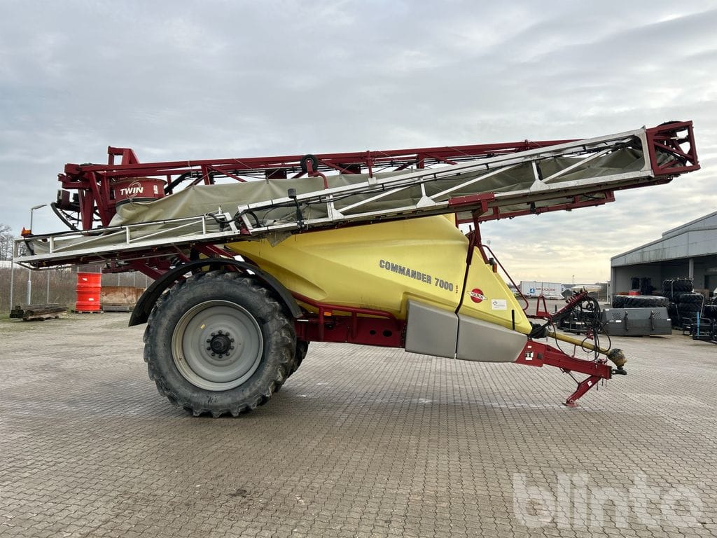 Hardi Commander CM11 7000 I - Nybesiktigad - Опрыскиватель: фото 4 Hardi Commander CM11 7000 I - Nybesiktigad - Опрыскиватель: фото 4