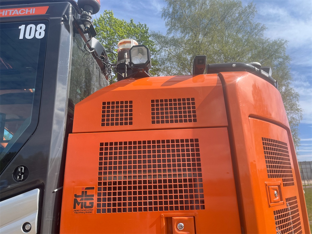 Гусеничный экскаватор Hitachi ZX225USLC-7: фото 43