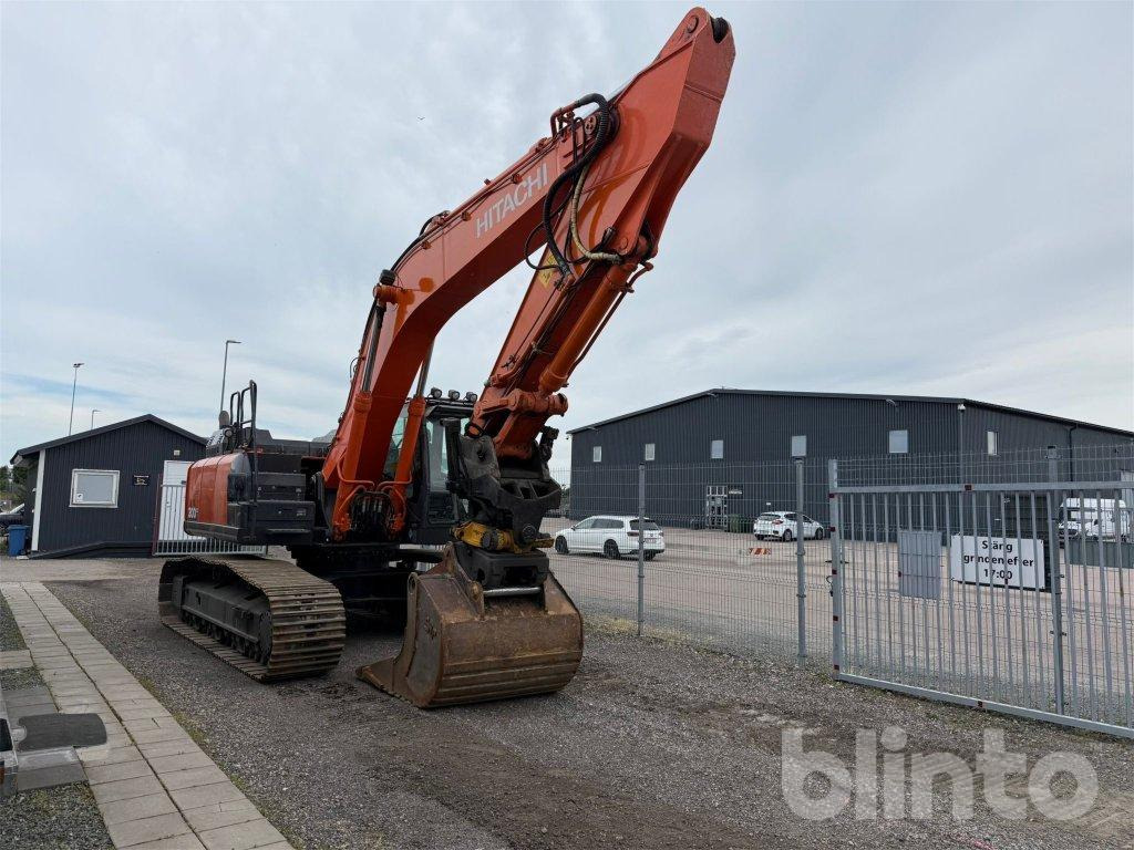 Hitachi ZX300LC-6 - Гусеничный экскаватор: фото 2 Hitachi ZX300LC-6 - Гусеничный экскаватор: фото 2