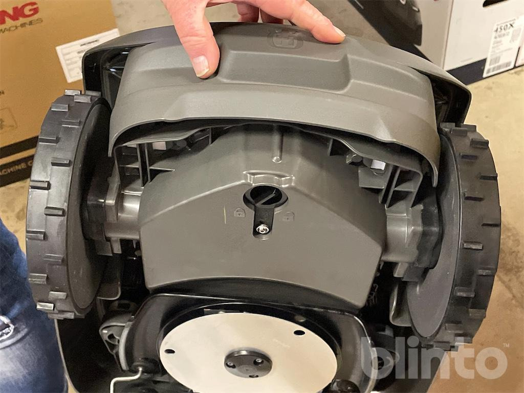 Газонокосилка Husqvarna Automower 310 MARK II (2022): фото 19