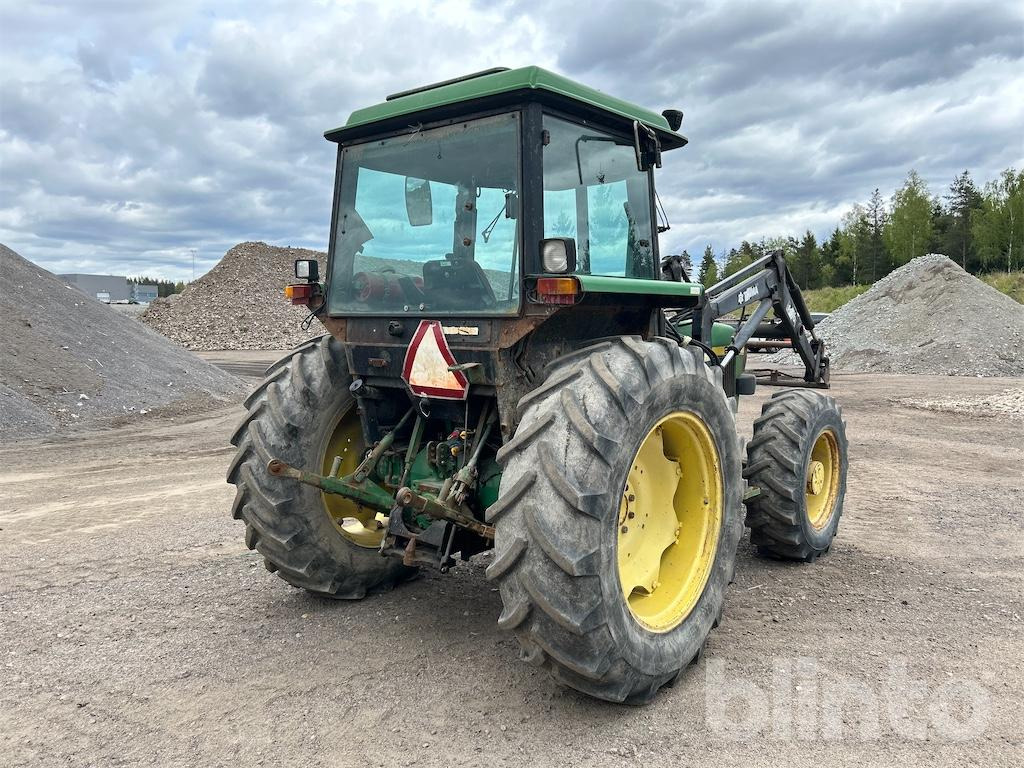 JOHN DEERE 2850 - Трактор: фото 5 JOHN DEERE 2850 - Трактор: фото 5