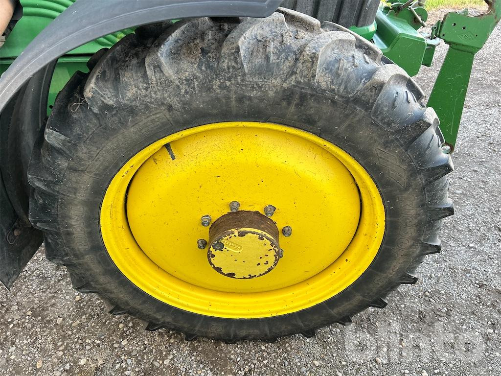 Трактор John Deere 6320 (2004): фото 50