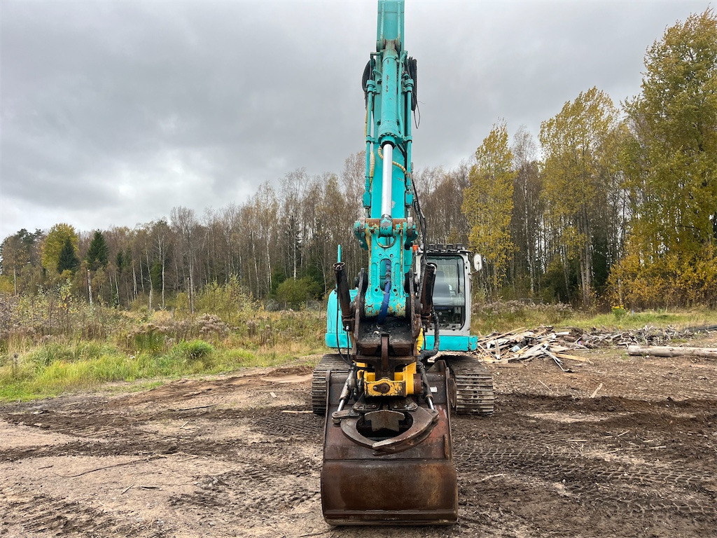 Kobelco SK 235SR - Гусеничный экскаватор: фото 3 Kobelco SK 235SR - Гусеничный экскаватор: фото 3