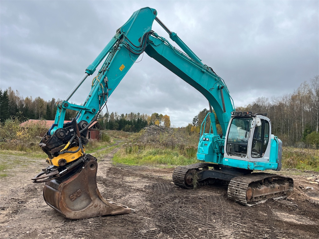 Kobelco SK 235SR - Гусеничный экскаватор: фото 2 Kobelco SK 235SR - Гусеничный экскаватор: фото 2