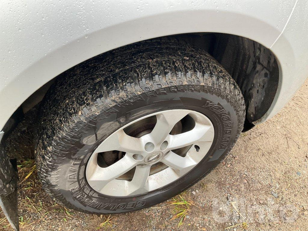 Коммерческий автомобиль NISSAN D401: фото 9 Коммерческий автомобиль NISSAN D401: фото 9