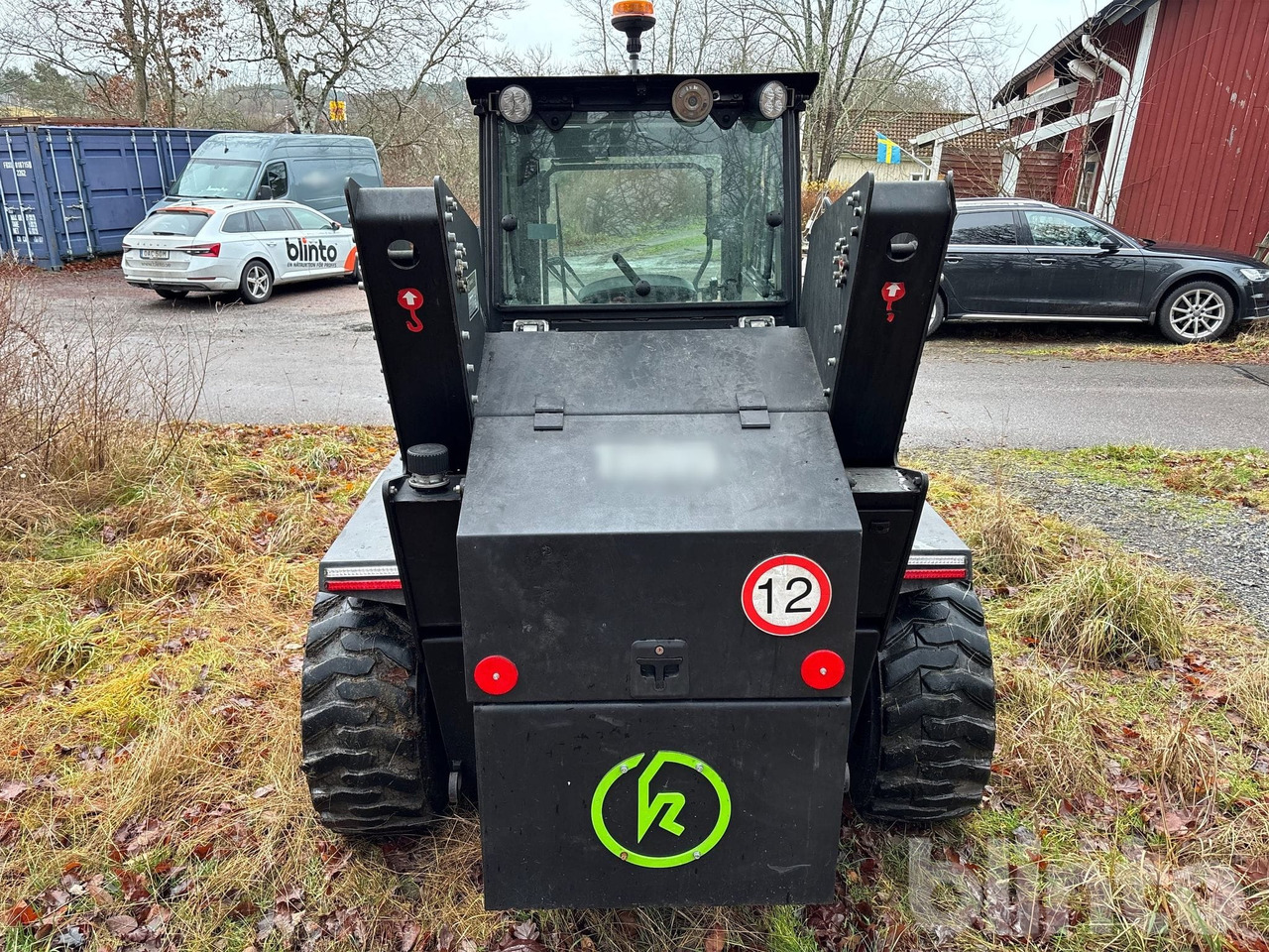 Kovaco Elise 900 - Мини-погрузчик с бортовым поворотом: фото 5 Kovaco Elise 900 - Мини-погрузчик с бортовым поворотом: фото 5