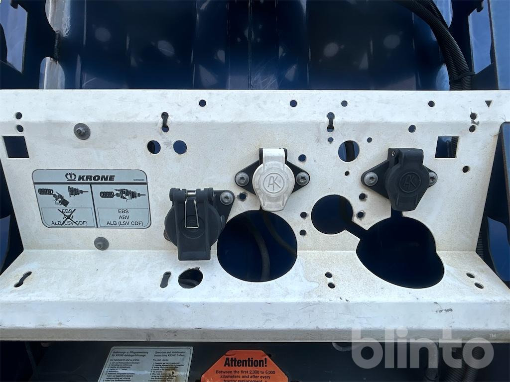 Полуприцеп бортовой/ Платформа Krone SD (2014): фото 23 Полуприцеп бортовой/ Платформа Krone SD (2014): фото 23