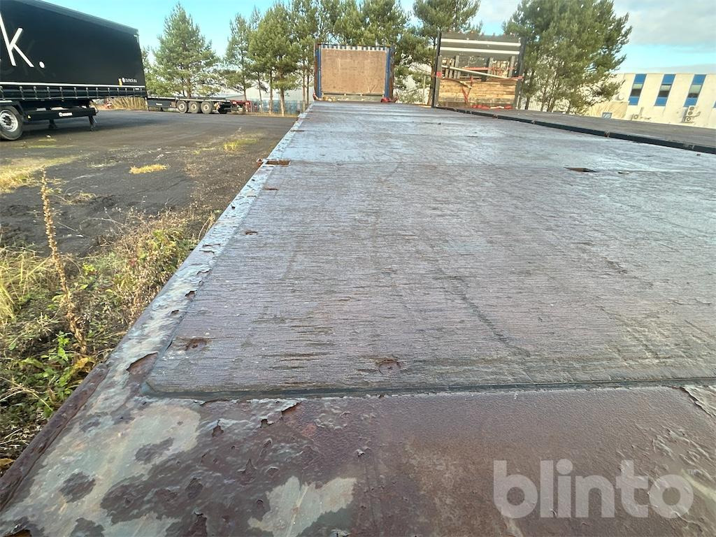 Полуприцеп бортовой/ Платформа Krone SD (2014): фото 17 Полуприцеп бортовой/ Платформа Krone SD (2014): фото 17