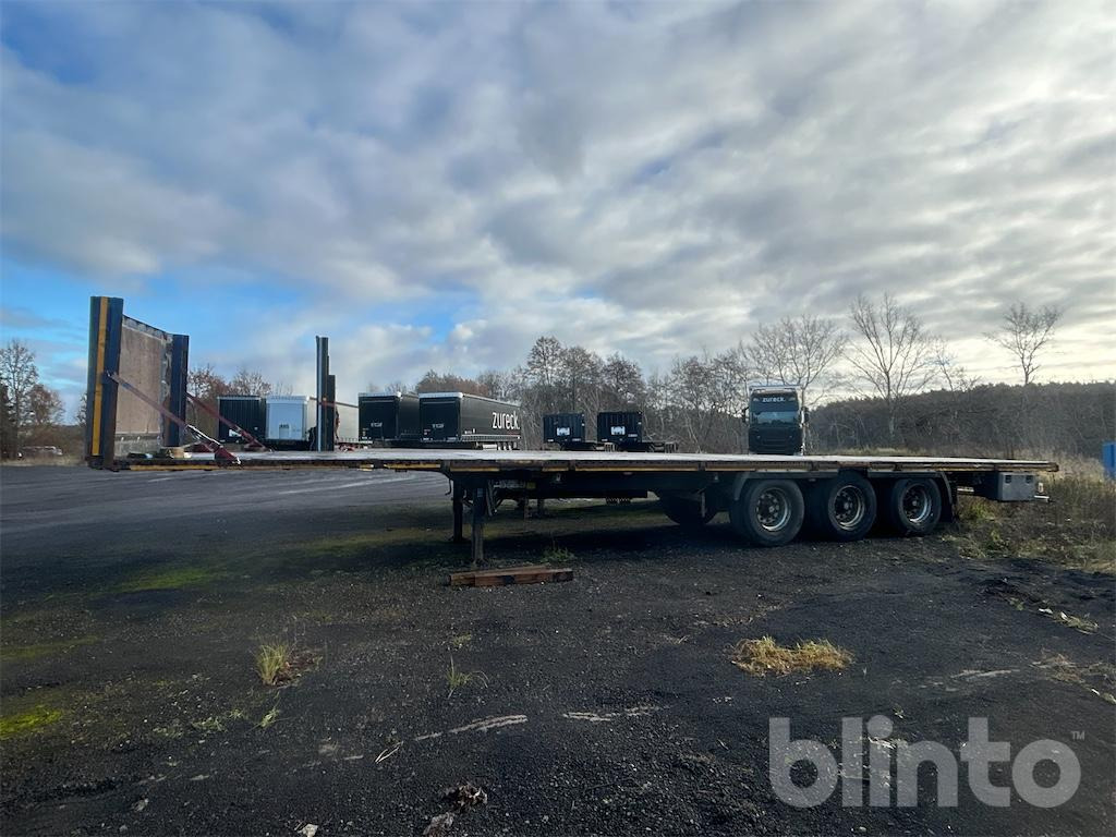 Полуприцеп бортовой/ Платформа Krone SD (2014): фото 11 Полуприцеп бортовой/ Платформа Krone SD (2014): фото 11