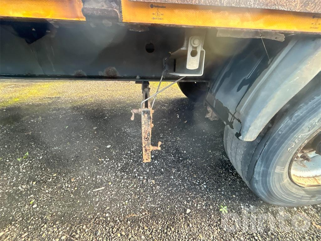 Полуприцеп бортовой/ Платформа Krone SD (2014): фото 48 Полуприцеп бортовой/ Платформа Krone SD (2014): фото 48