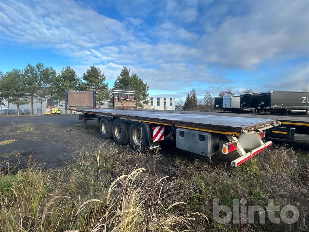 Полуприцеп бортовой/ Платформа Krone SD (2014): фото 9 Полуприцеп бортовой/ Платформа Krone SD (2014): фото 9