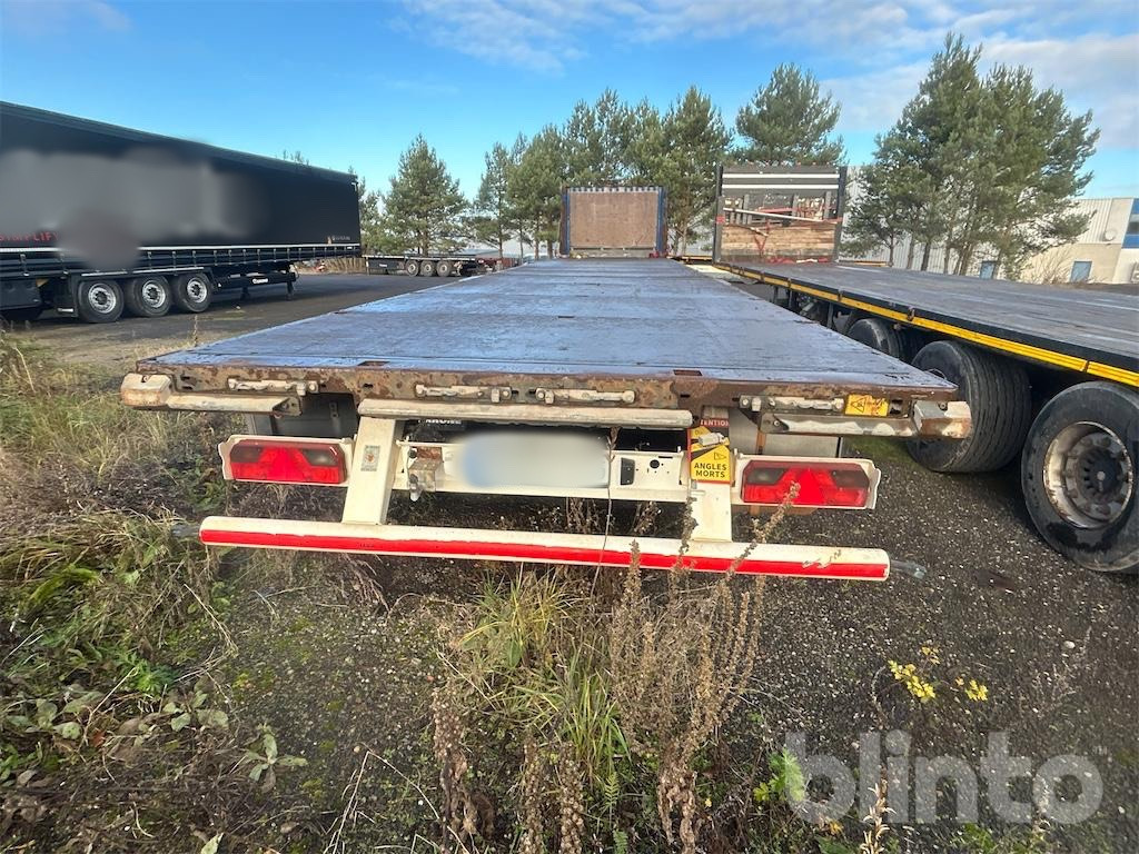 Полуприцеп бортовой/ Платформа Krone SD (2014): фото 13 Полуприцеп бортовой/ Платформа Krone SD (2014): фото 13