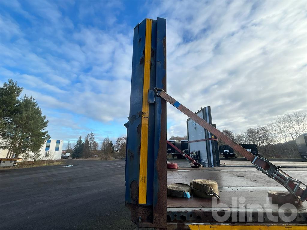 Полуприцеп бортовой/ Платформа Krone SD (2014): фото 25 Полуприцеп бортовой/ Платформа Krone SD (2014): фото 25