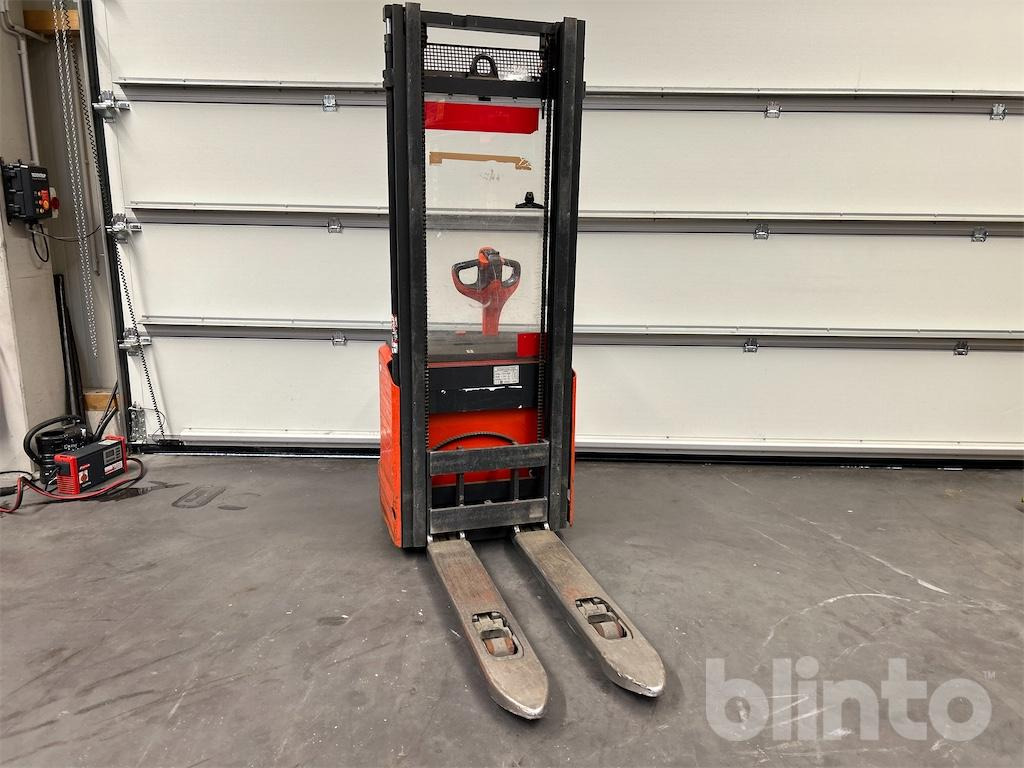 Linde L12 (2016) - Штабелер: фото 2 Linde L12 (2016) - Штабелер: фото 2