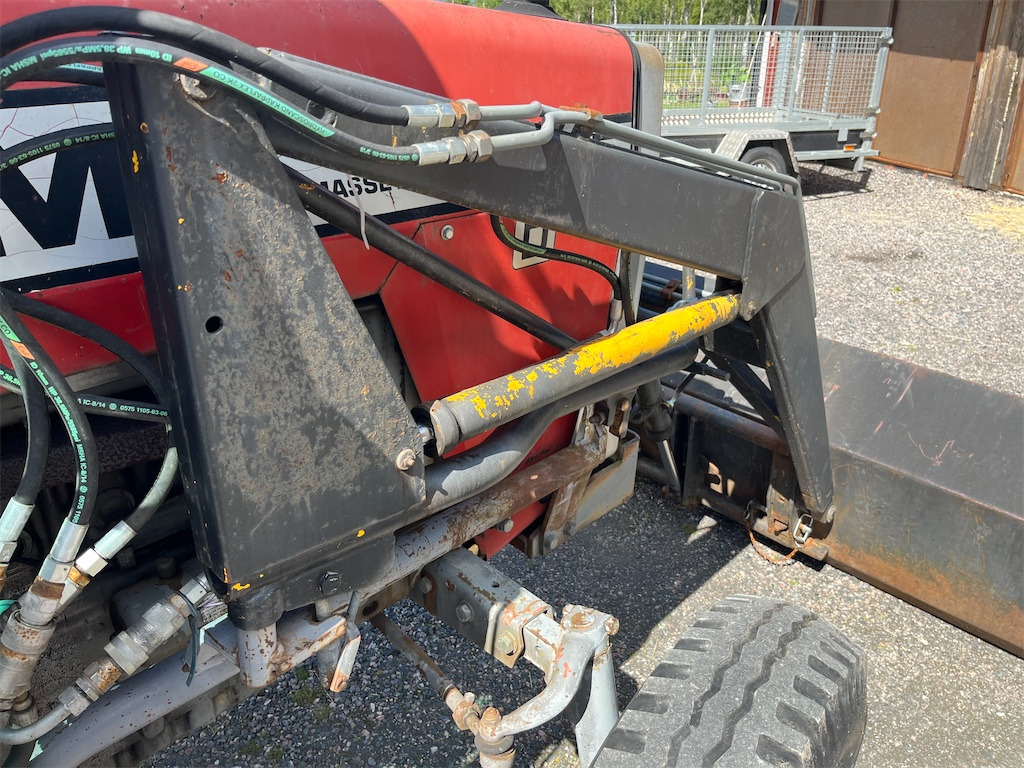 Трактор MASSEY FERGUSON 575-2 8V: фото 19
