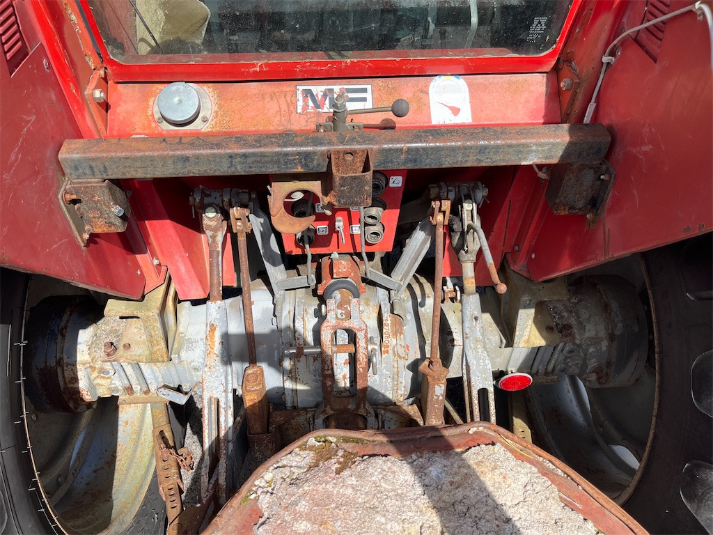 Трактор MASSEY FERGUSON 575-2 8V: фото 40