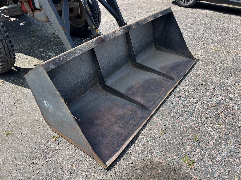 Трактор MASSEY FERGUSON 575-2 8V: фото 16